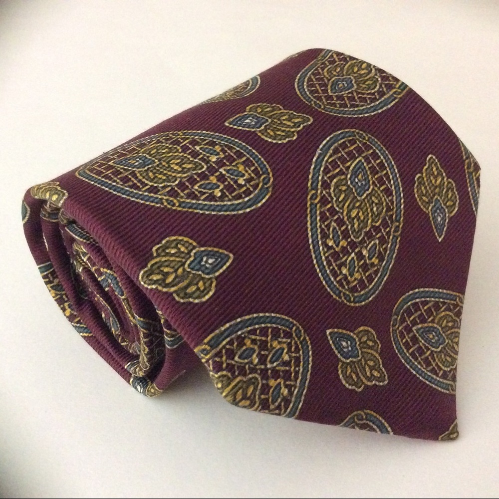 Valentino burgundy geometric silk tie 59x3.75”